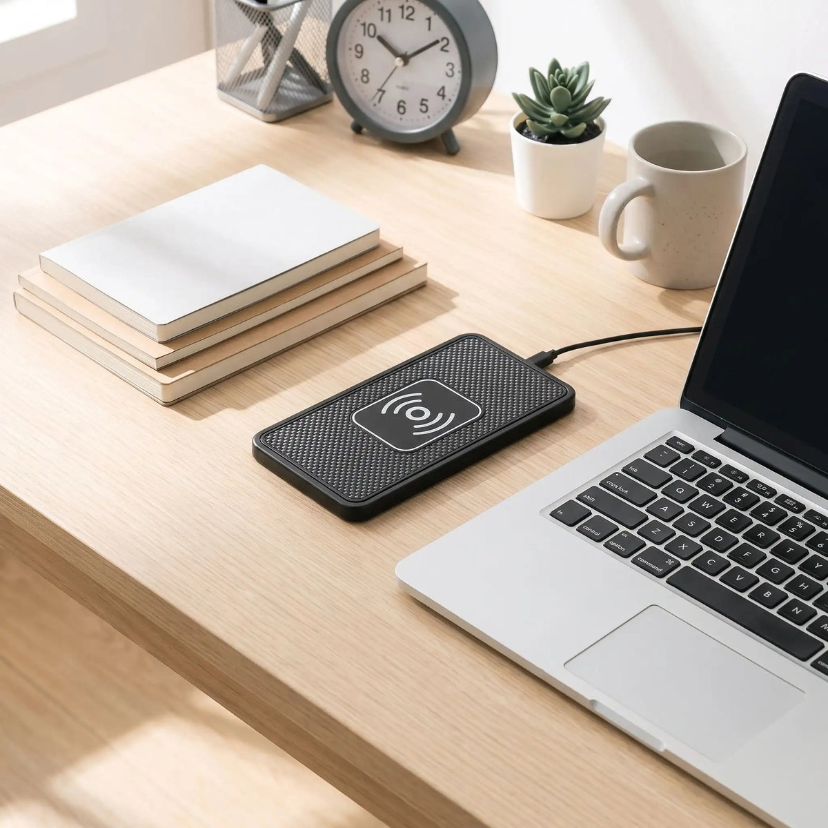 chargeur induction silicone bureau organisé